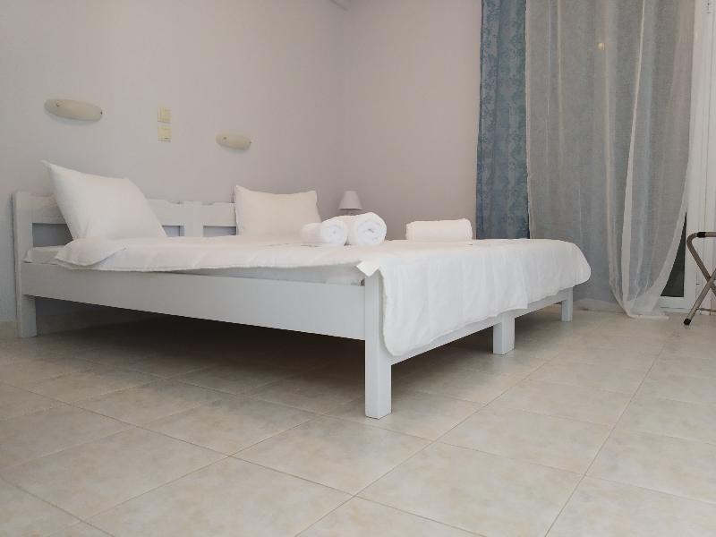 Xi Beach XI Village מראה חיצוני תמונה