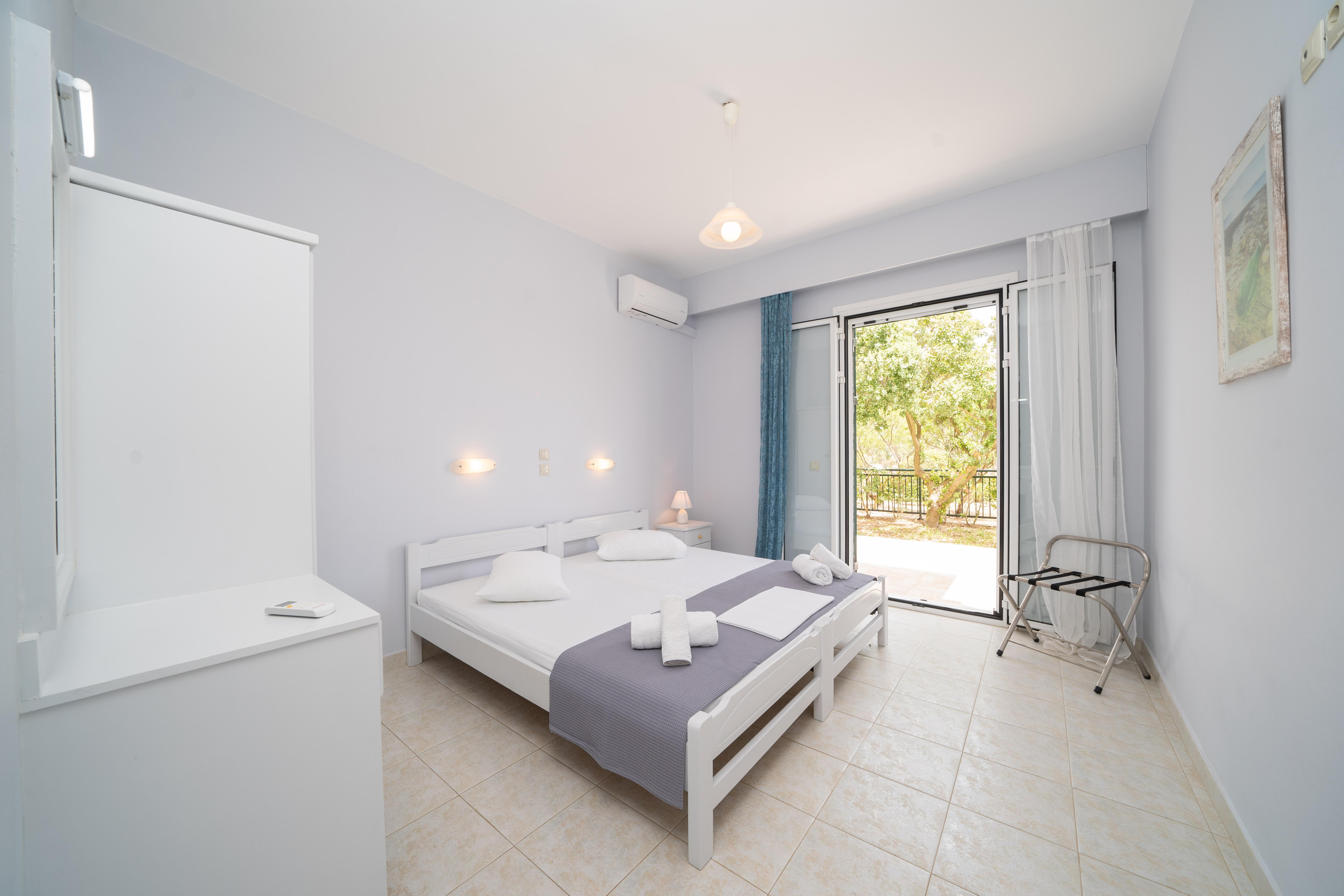 Xi Beach XI Village מראה חיצוני תמונה
