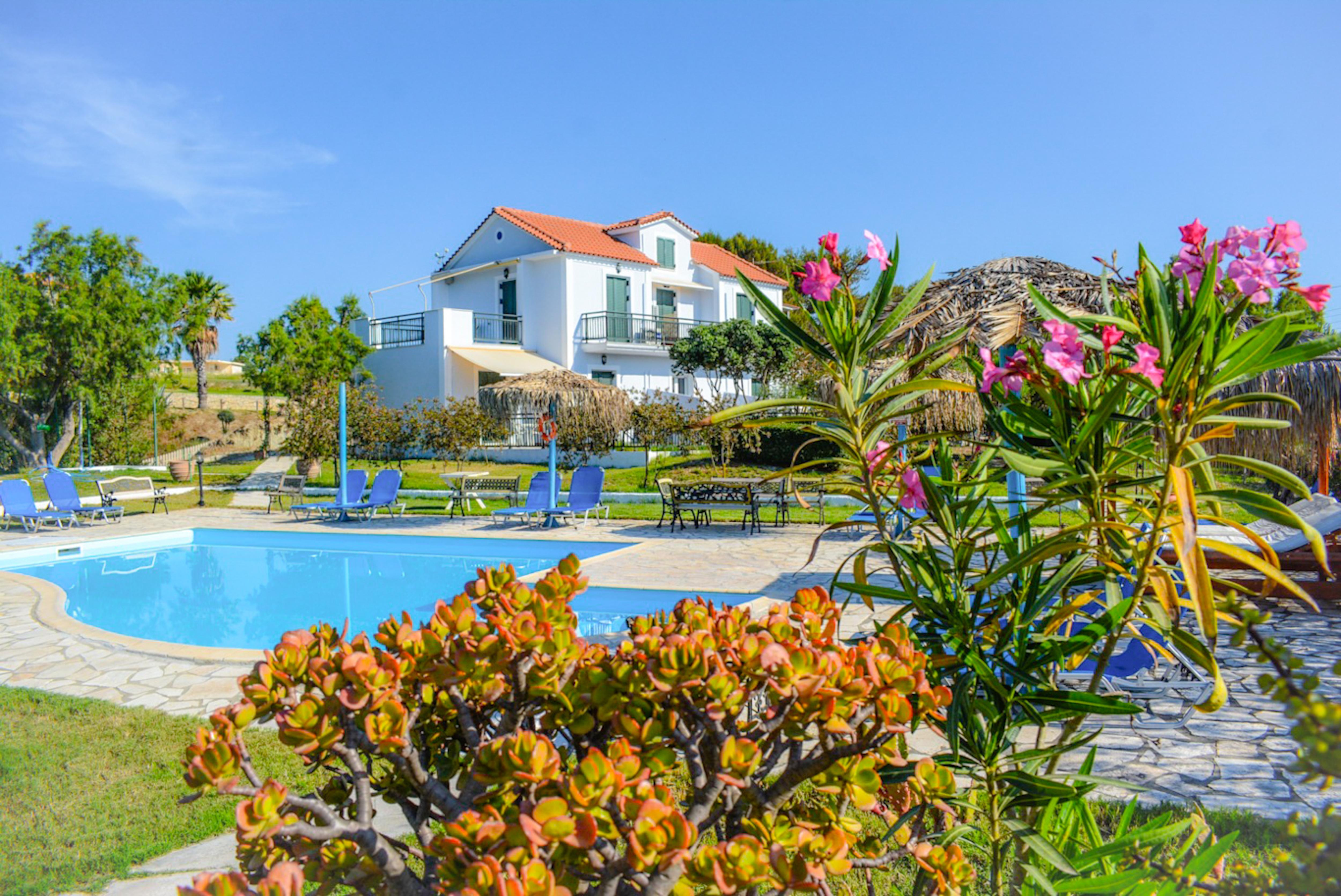 Xi Beach XI Village מראה חיצוני תמונה