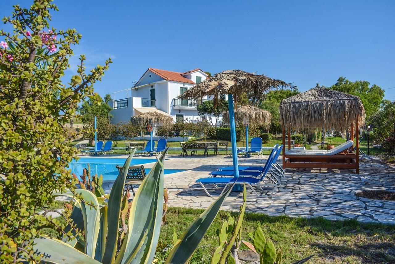 Xi Beach XI Village מראה חיצוני תמונה