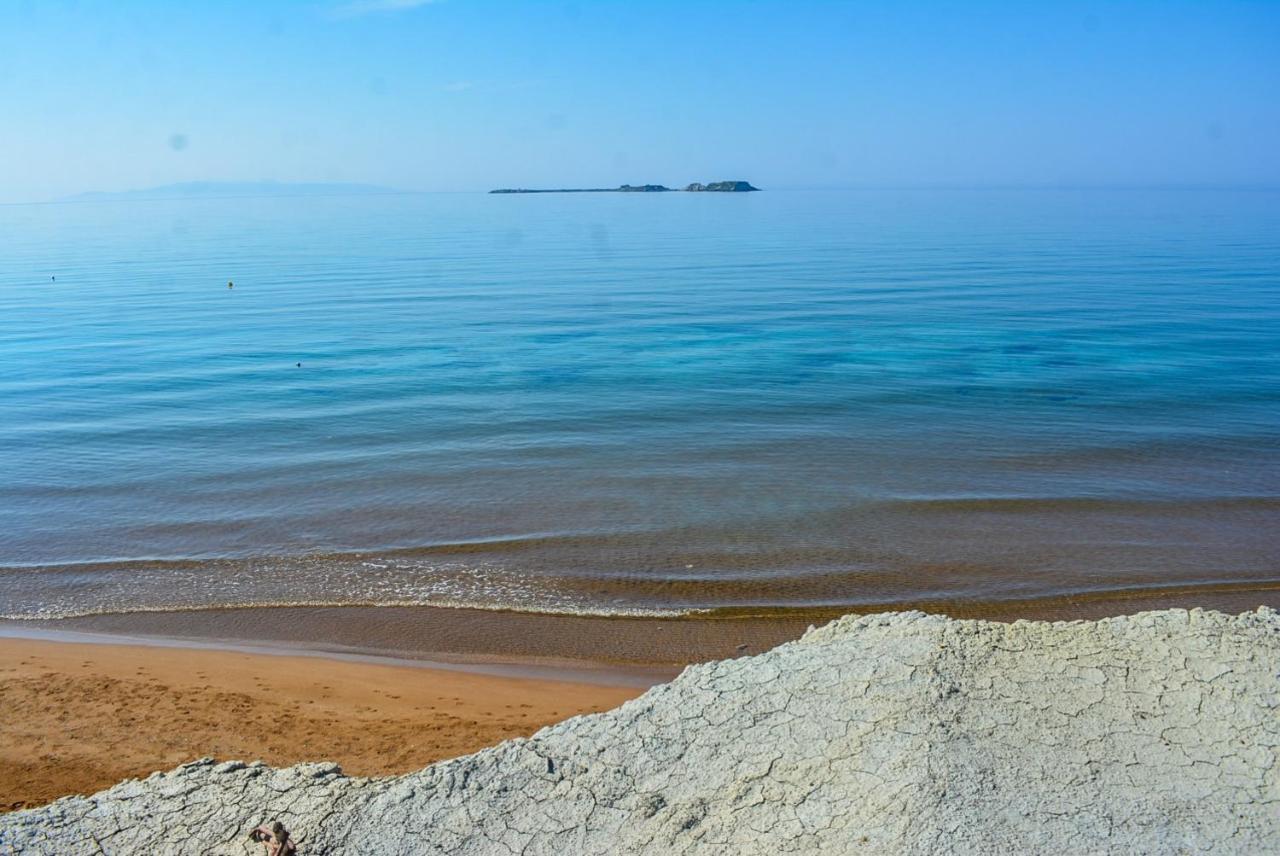 Xi Beach XI Village מראה חיצוני תמונה